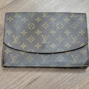 Authentic Louis Vuitton Clutch